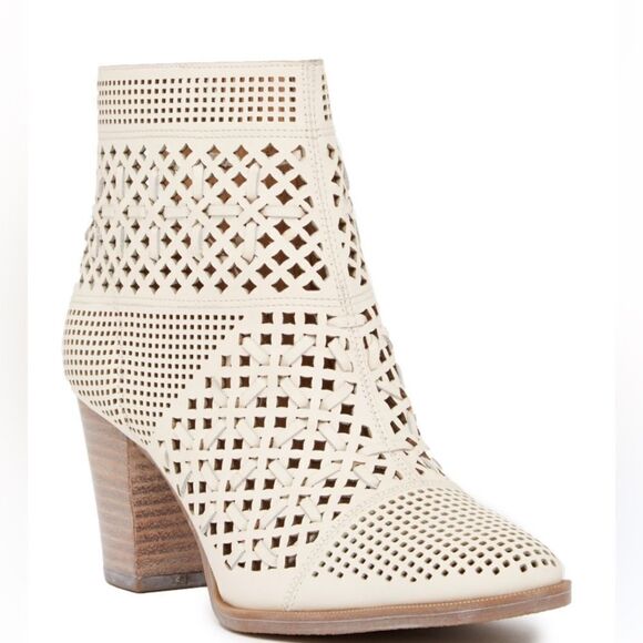 Franco Sarto Damsel Leather Woven Booties size 8.5 - Picture 1 of 7